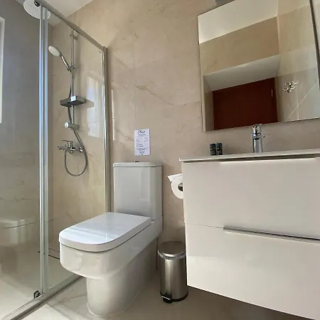 Phaedrus Living: View Luxury Flat Androcleous Appartement